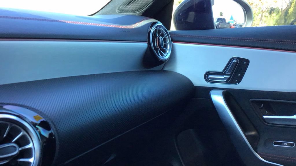 Used 2023 Mercedes-Benz CLA 35 AMG 4MATIC image 25