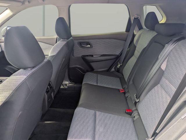 Used 2023 Nissan Rogue SV image 13