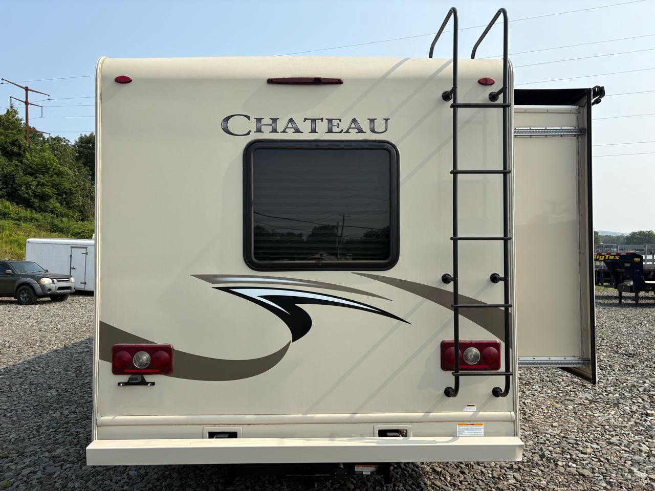 Used 2018 Ford E-450 and Econoline 450 Super Duty w/ Motorhome Prep Package RWD image 6