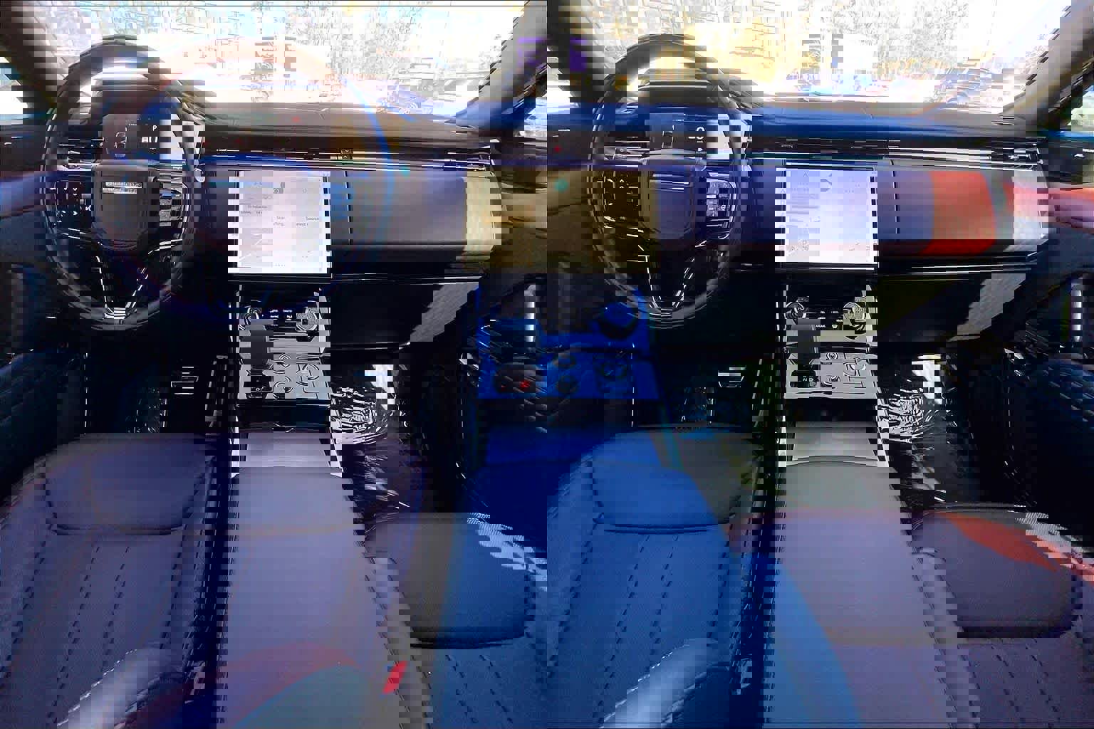 Used 2023 Land Rover Range Rover Sport SE Dynamic image 15