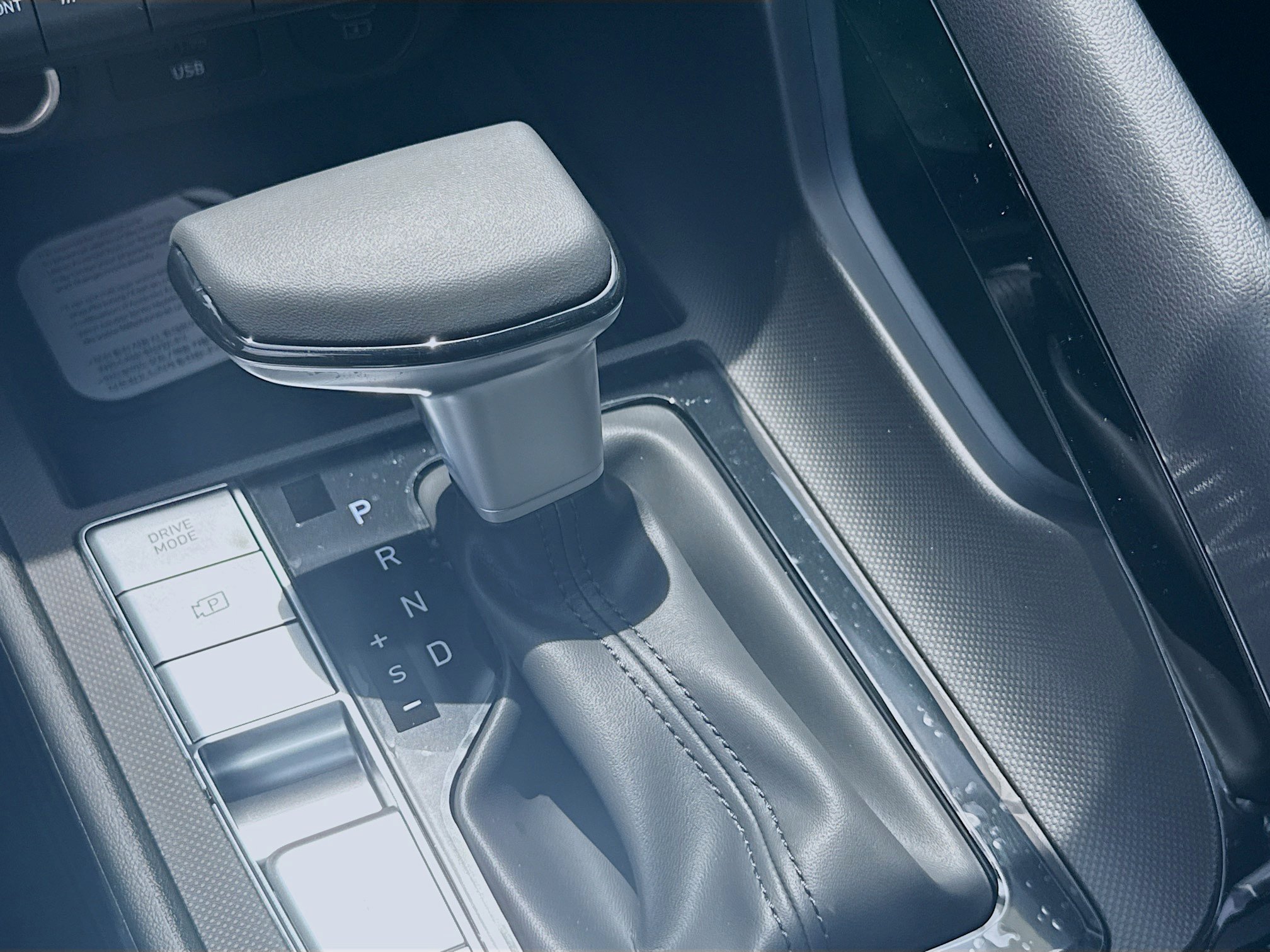 New 2026 Hyundai Elantra Limited FWD image 13