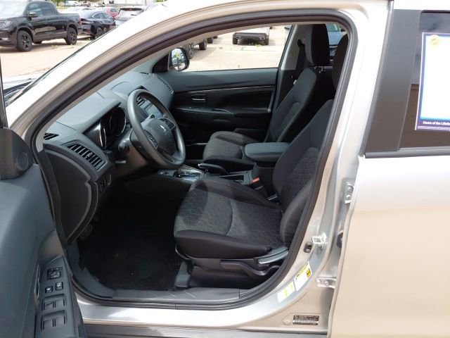Used 2025 Mitsubishi Outlander Sport ES AWD/4WD image 20