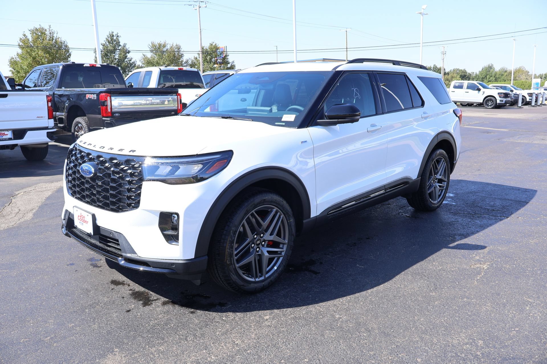 New 2026 Ford Explorer ST-Line w/ ST-Line Street Pack AWD/4WD image 10