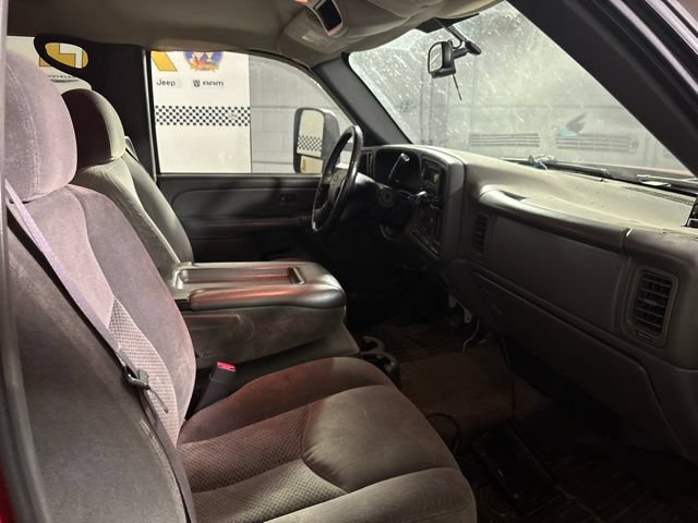 Used 2006 Chevrolet Silverado 2500 LT AWD/4WD image 9