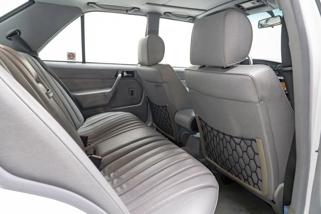 Used 1991 Mercedes-Benz 190 E 2.6 image 52