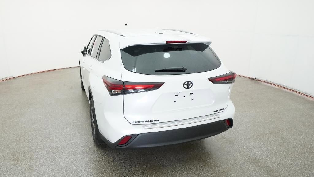 New 2026 Toyota Highlander XLE AWD/4WD image 6