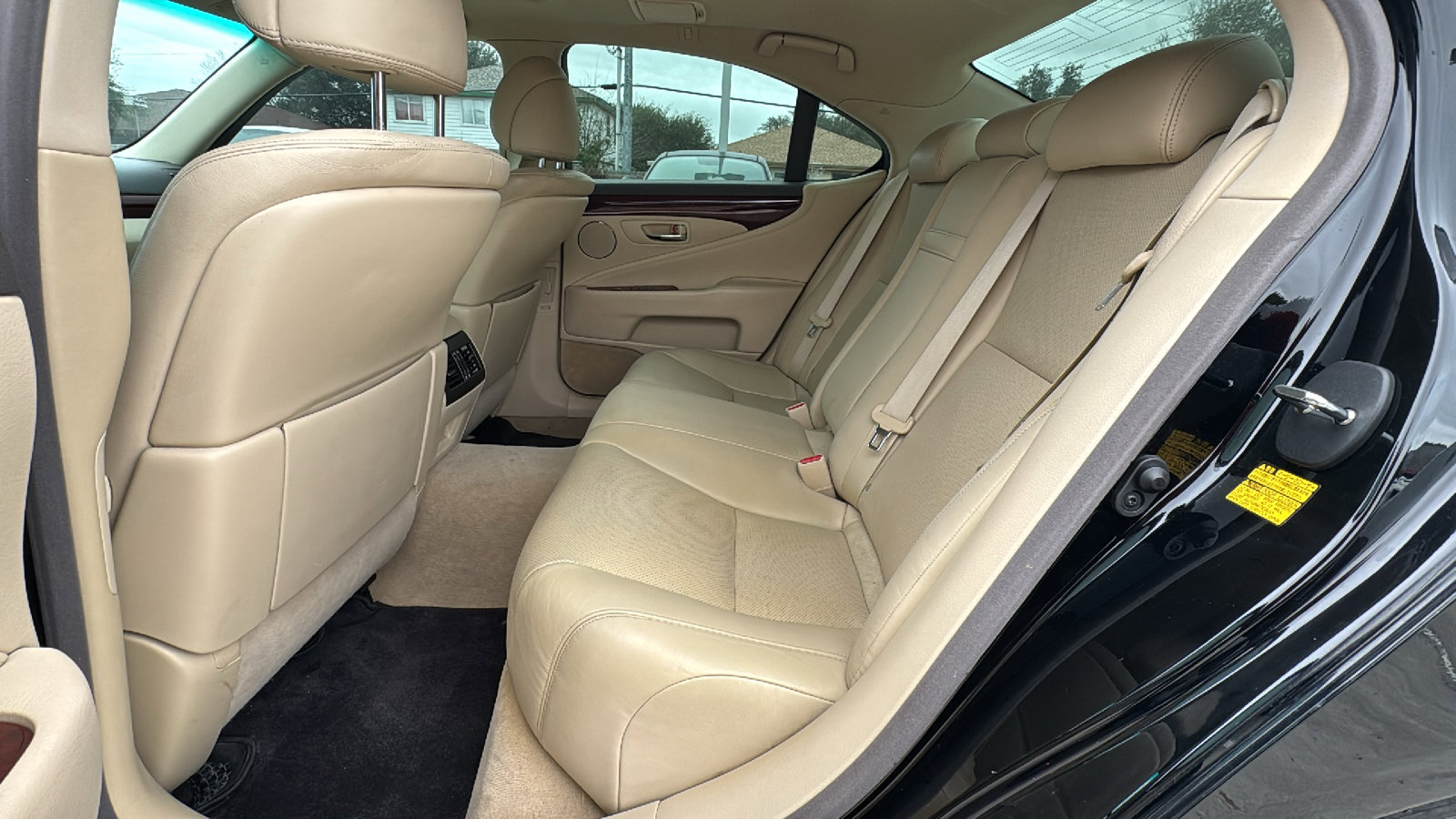 Used 2011 Lexus LS 460 w/ Comfort Pkg image 15