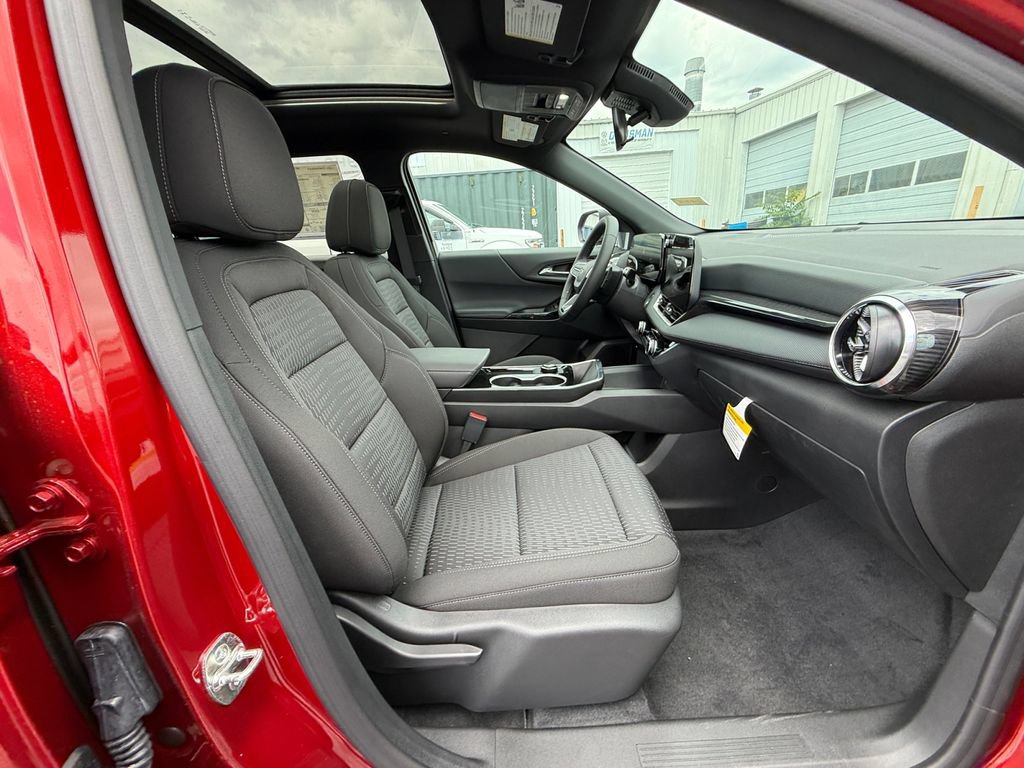New 2027 Chevrolet Equinox LT w/ Midnight Edition FWD image 26