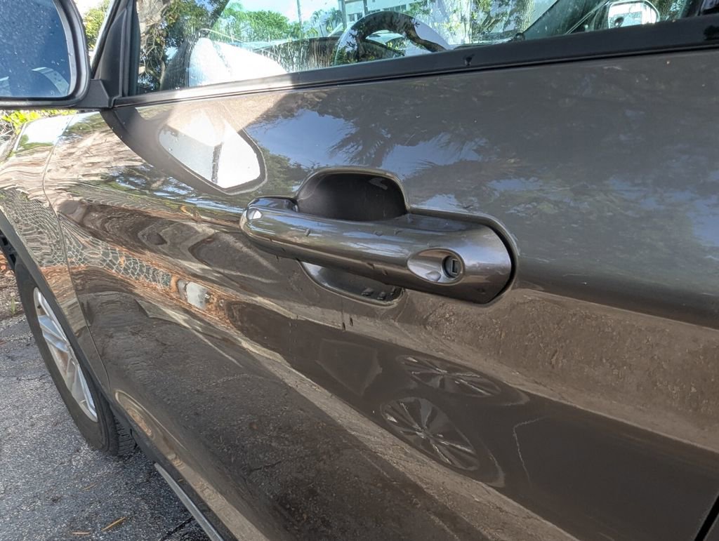 Used 2021 Ford Explorer XLT RWD image 18
