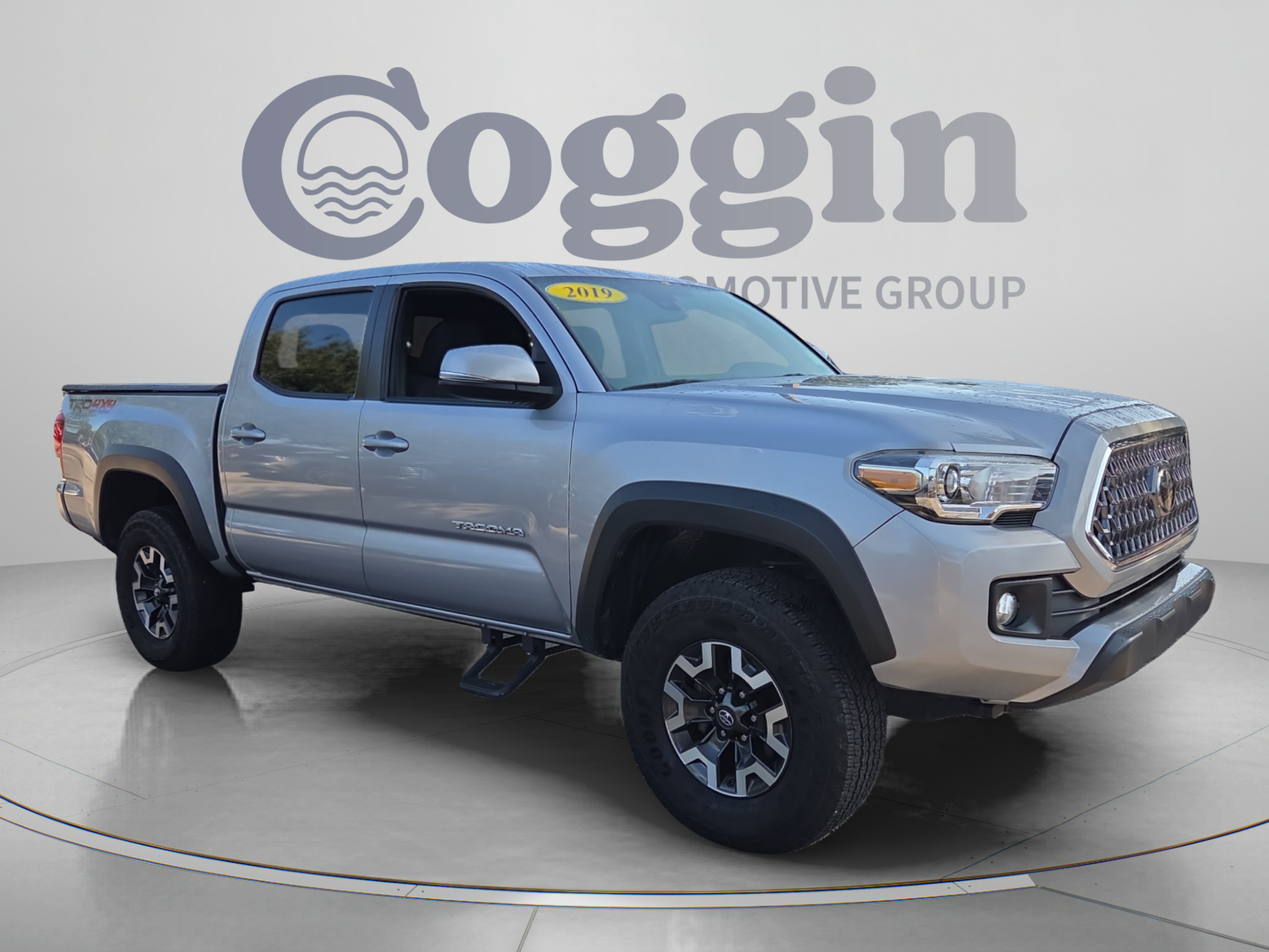 Used 2019 Toyota Tacoma TRD Off-Road AWD/4WD image 7