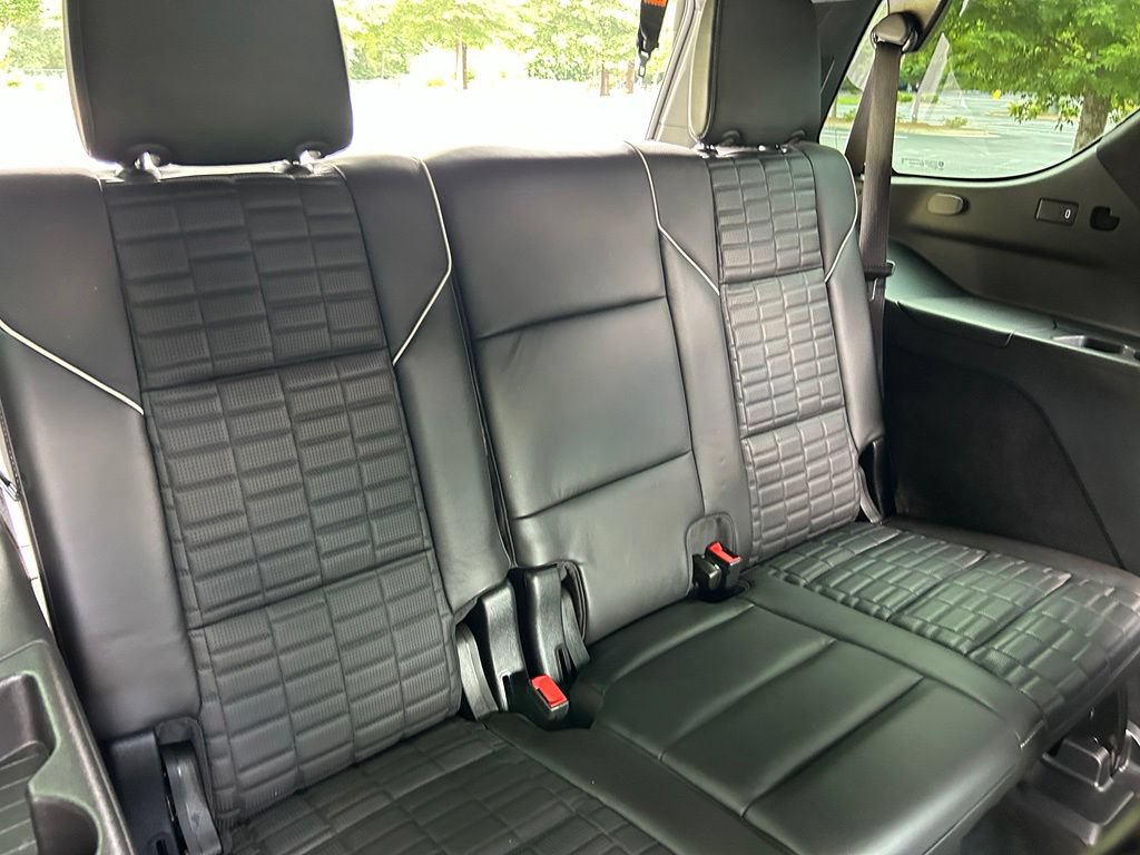 Used 2024 Cadillac Escalade Sport Platinum w/ LPO, ONYX Package AWD/4WD image 51