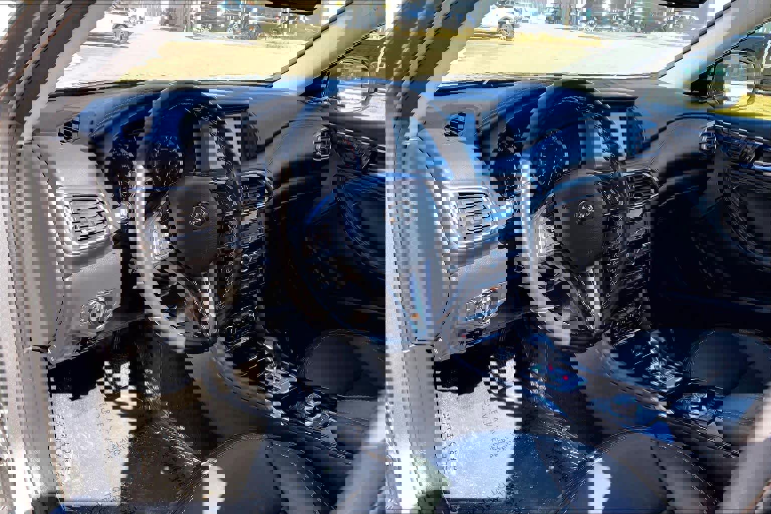 Used 2019 INFINITI QX30 AWD w/ Proassist Package image 16