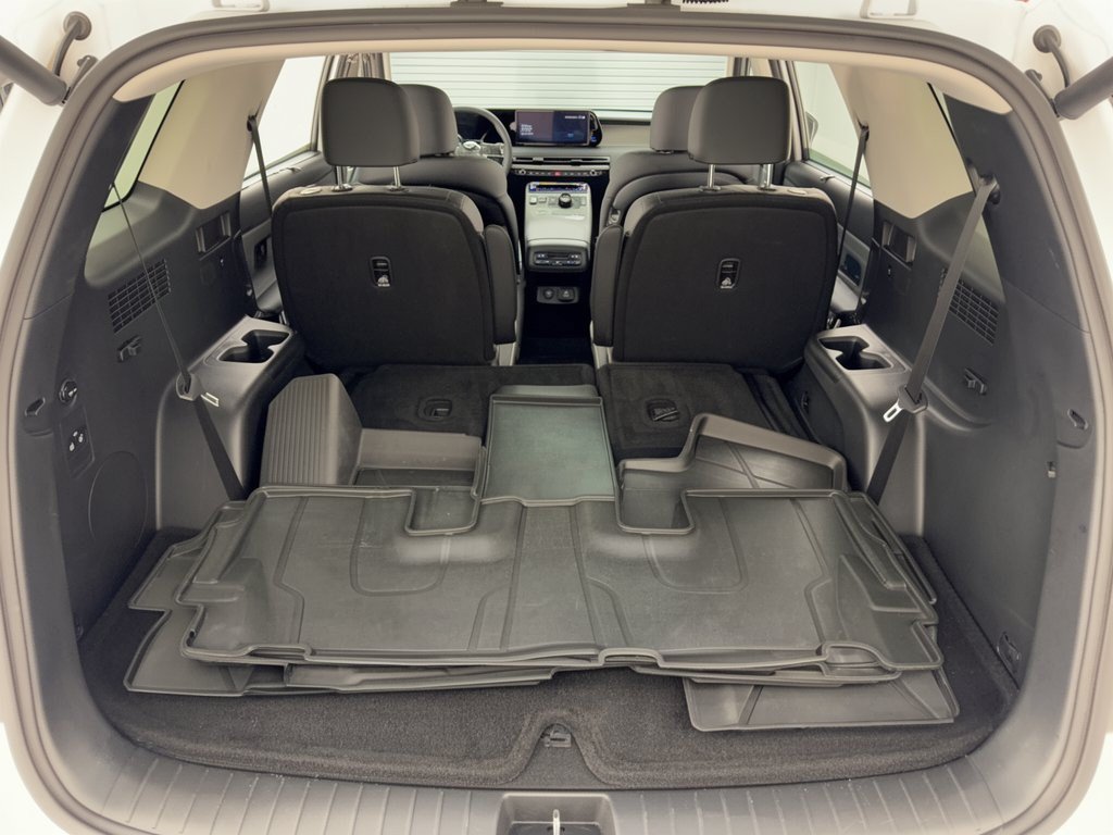 Used 2025 Hyundai Palisade SEL FWD image 28