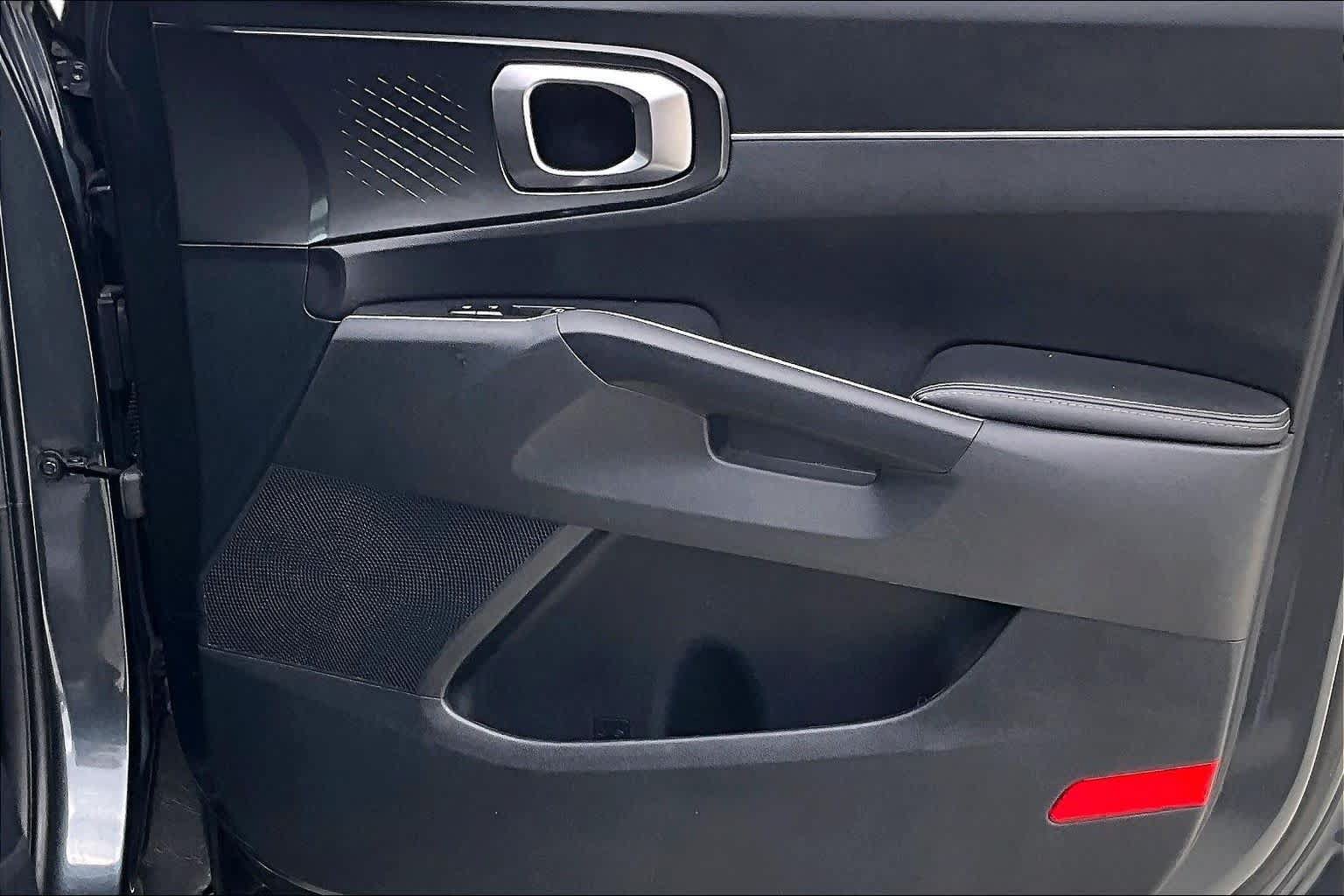 Certified 2023 Kia Sorento S w/ Panoramic Sunroof Package FWD image 21
