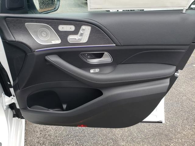 New 2025 Mercedes-Benz GLE 53 AMG 4MATIC Coupe image 17