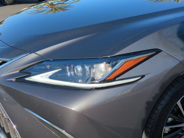 Used 2022 Lexus ES 350 w/ Premium Package FWD image 10