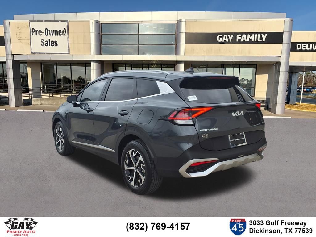 Used 2024 Kia Sportage EX AWD/4WD image 2