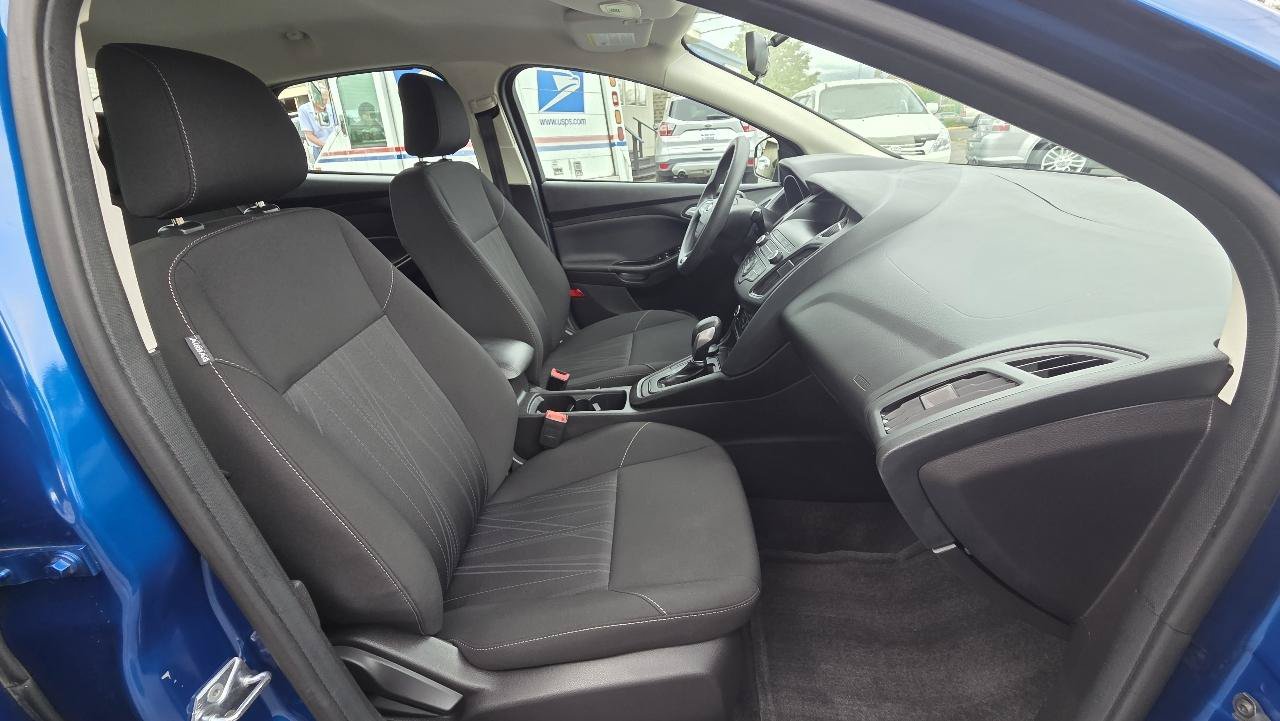 Used 2018 Ford Focus SE FWD image 14