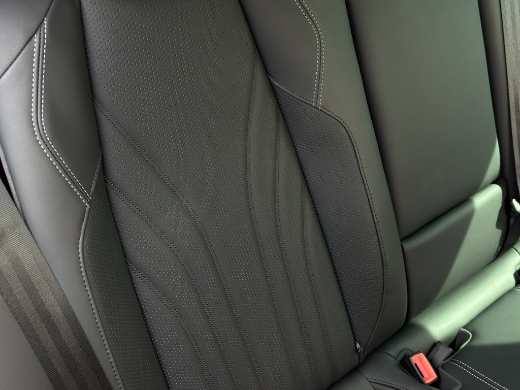 New 2024 Maserati Grecale GT image 26