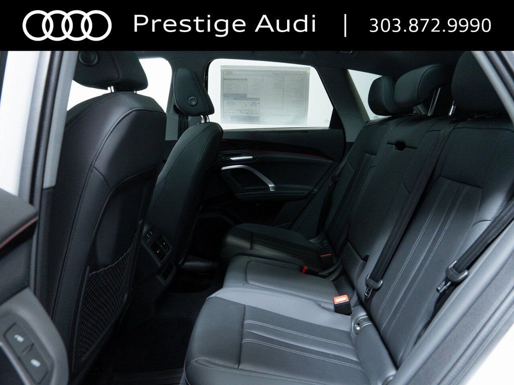 Used 2025 Audi Q5 Premium w/ Convenience Package AWD/4WD image 24