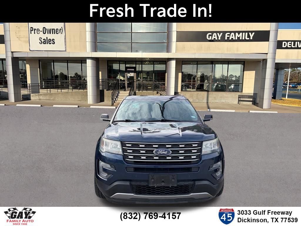 Used 2016 Ford Explorer XLT w/ Equipment Group 202A FWD image 2