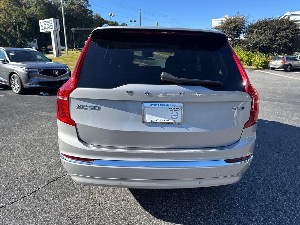 Used 2024 Volvo XC90 B5 Core w/ Protection Package Premier image 5