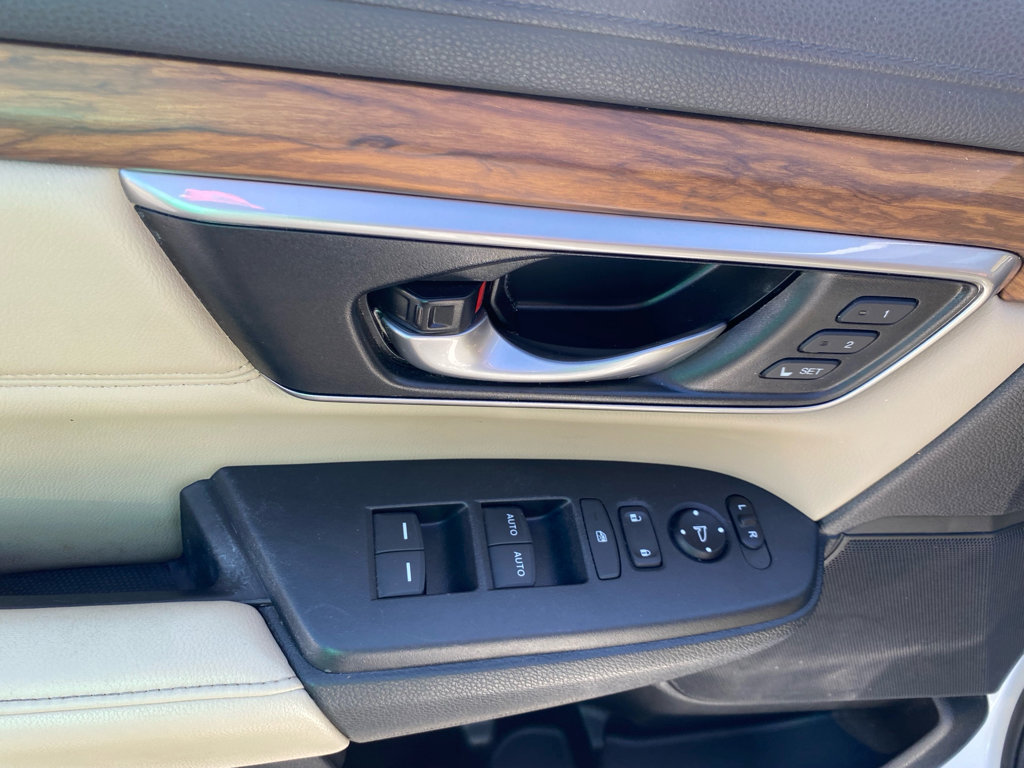 Used 2019 Honda CR-V Touring image 19
