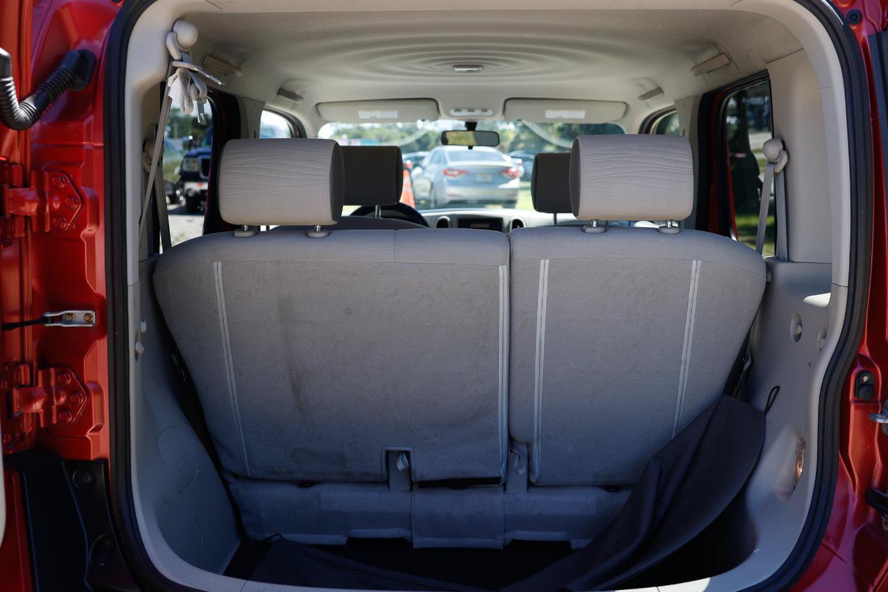 Used 2009 Nissan Cube 1.8 S w/ Interior Designer Pkg FWD image 23