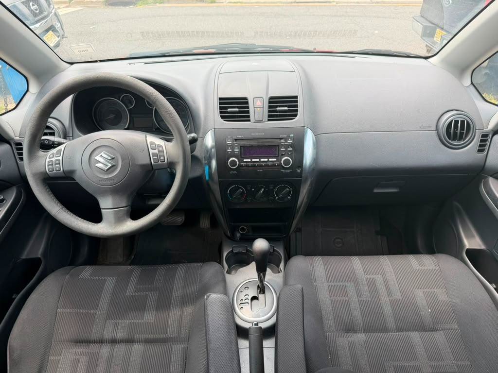 Used 2012 Suzuki SX4 LE FWD image 22