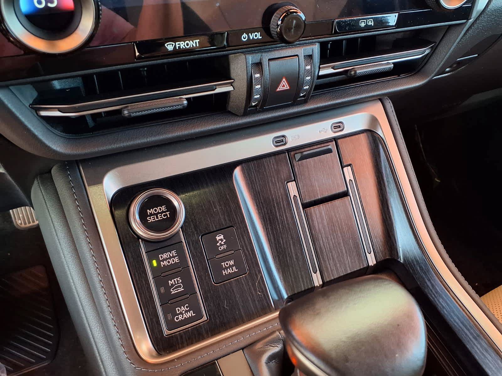 Used 2025 Lexus GX 550 AWD/4WD image 28