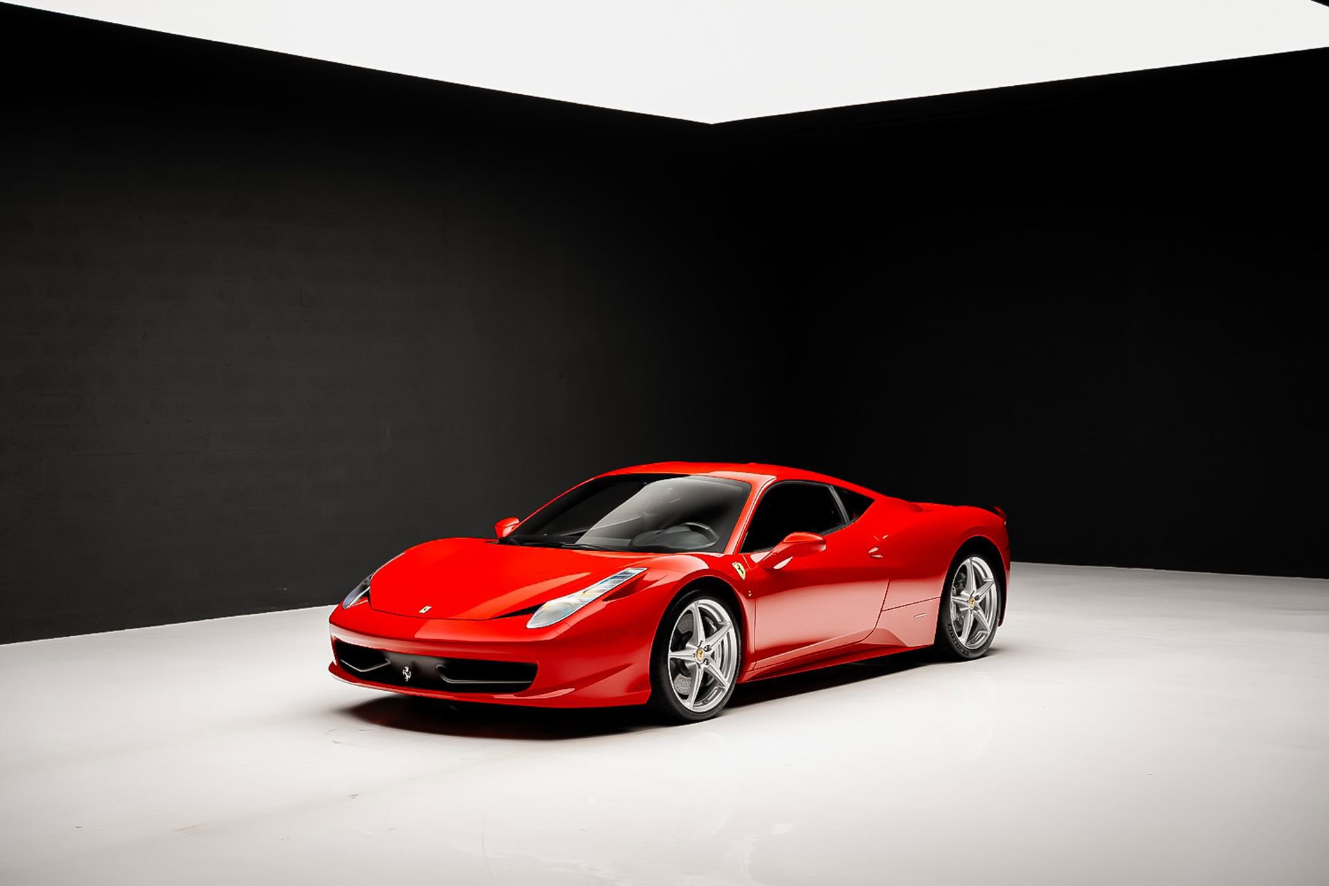 Used 2011 Ferrari 458 Italia Coupe image 4