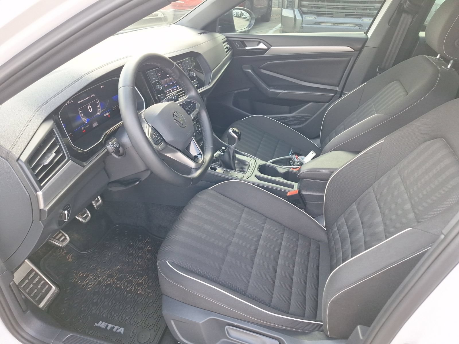 Used 2024 Volkswagen Jetta Sport FWD image 14