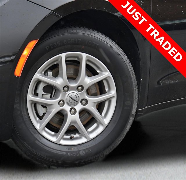 Used 2024 Chrysler Pacifica Touring-L image 13