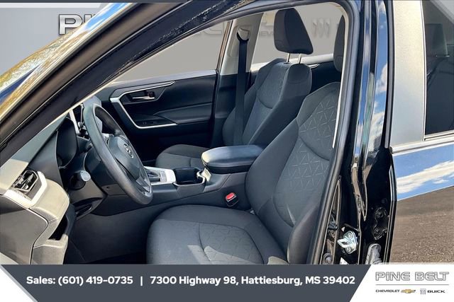 Used 2024 Toyota RAV4 XLE image 18