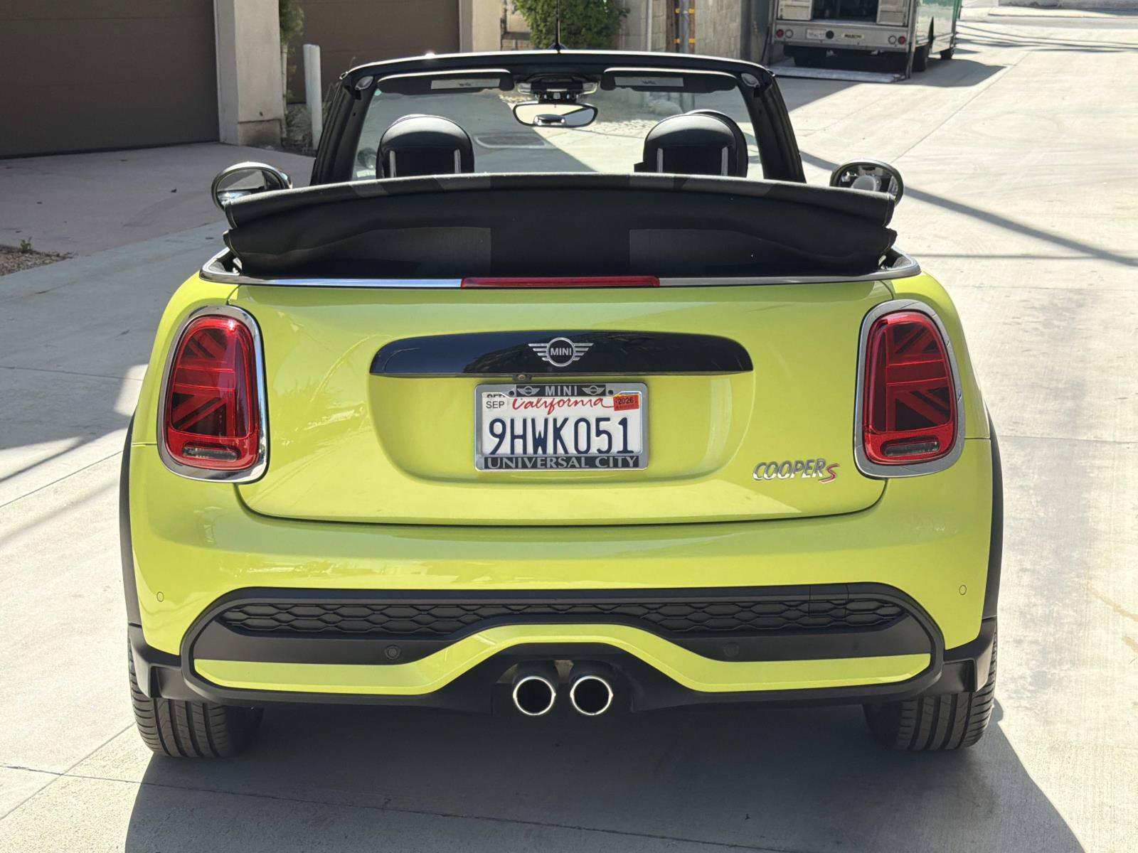 Used 2024 MINI Cooper S w/ Signature Upholstery Package FWD image 5