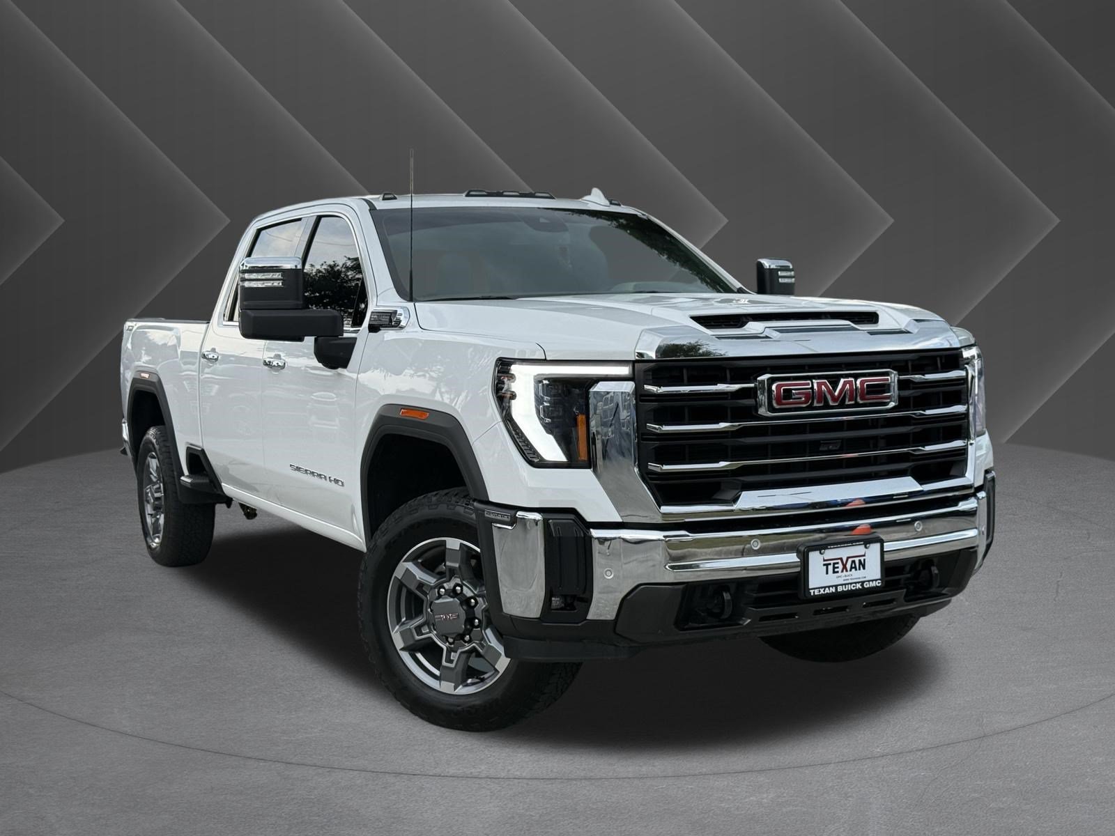Used 2025 GMC Sierra 2500 SLT AWD/4WD image 2