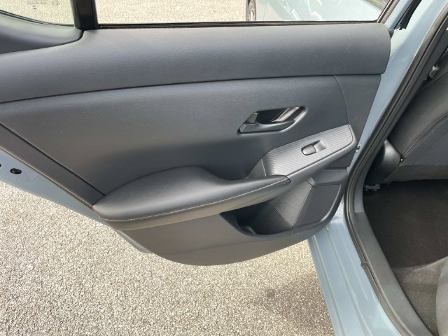 Used 2024 Nissan Sentra SV FWD image 20