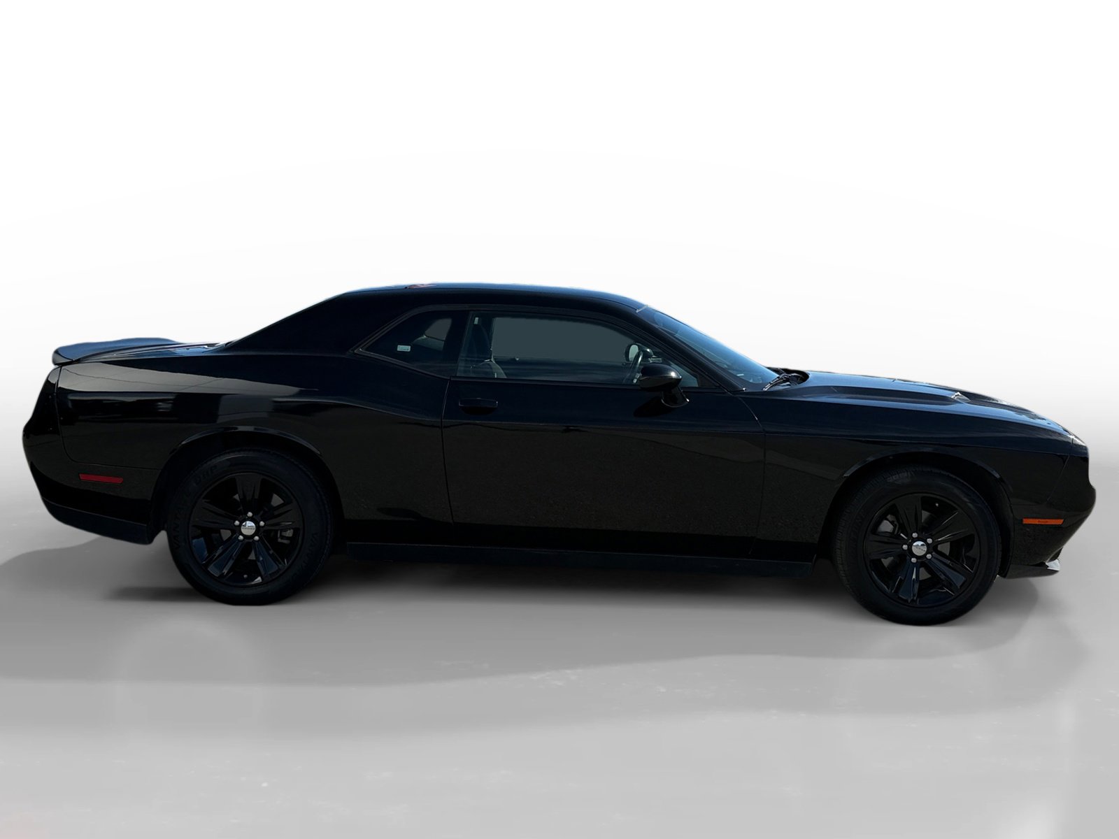 Used 2023 Dodge Challenger SXT image 6