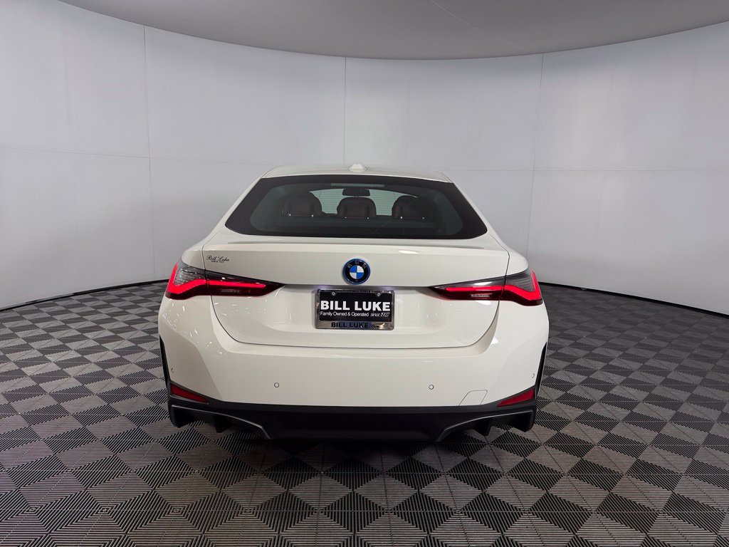 Used 2024 BMW i4 eDrive35 w/ Premium Package RWD image 7