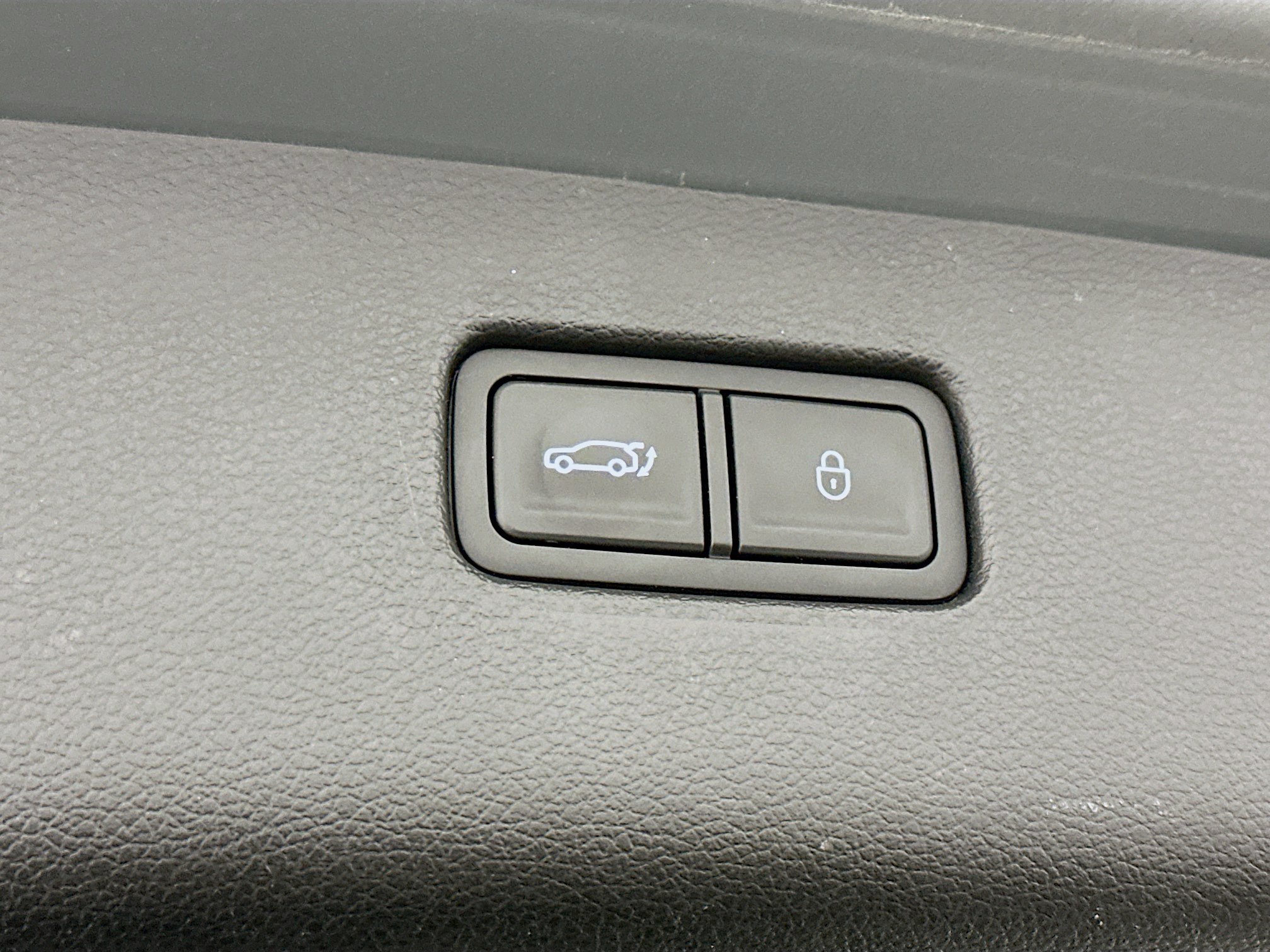 Used 2025 Genesis GV80 2.5T Standard AWD/4WD image 31