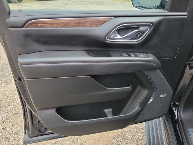 Used 2022 Chevrolet Tahoe High Country AWD/4WD image 18