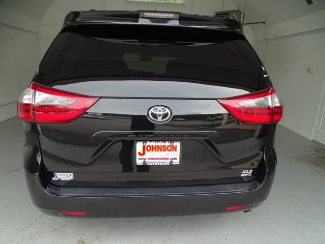 Used 2020 Toyota Sienna XLE Premium AWD/4WD image 19