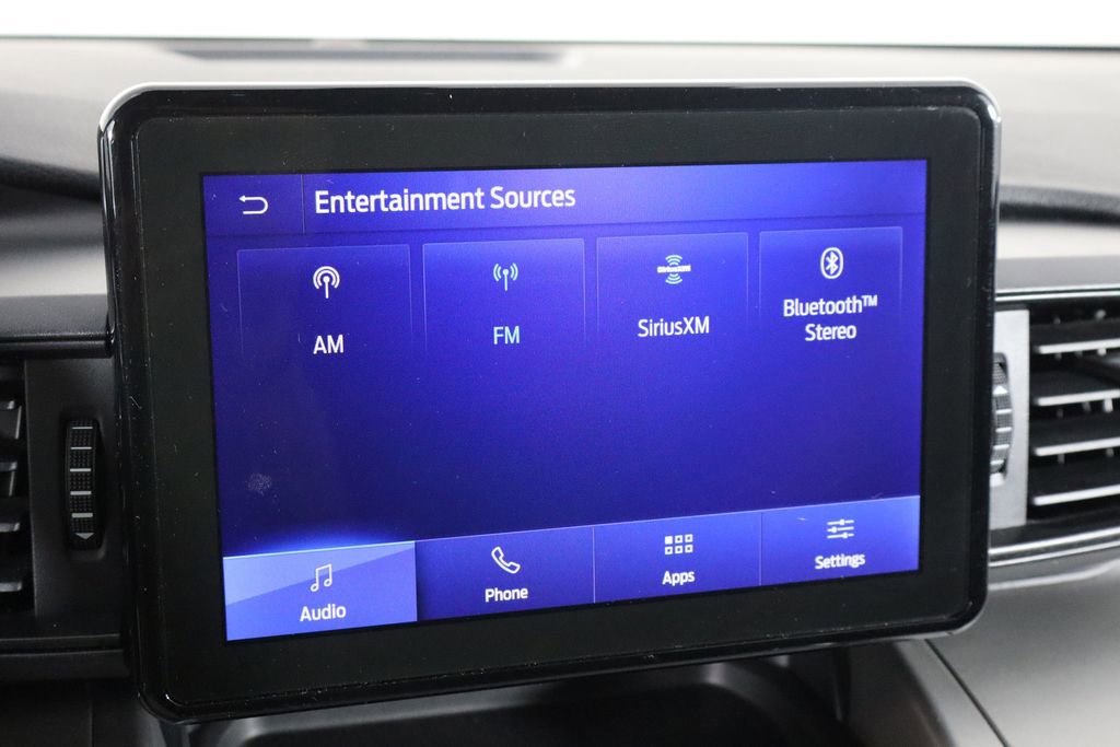 Used 2021 Ford Explorer XLT image 32