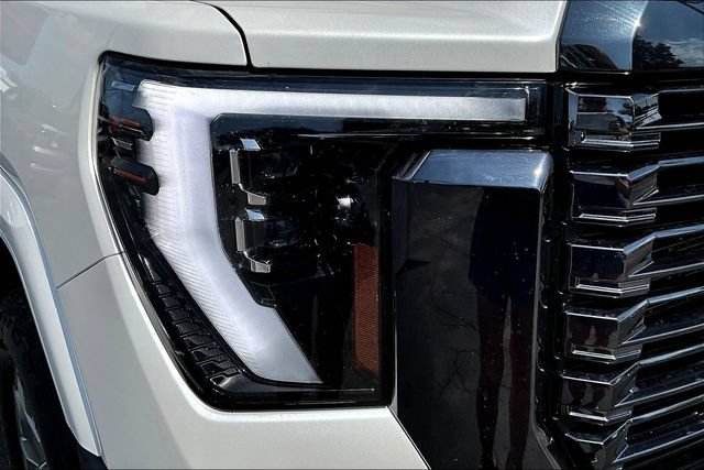 Used 2024 GMC Sierra 2500 Denali Ultimate AWD/4WD image 33