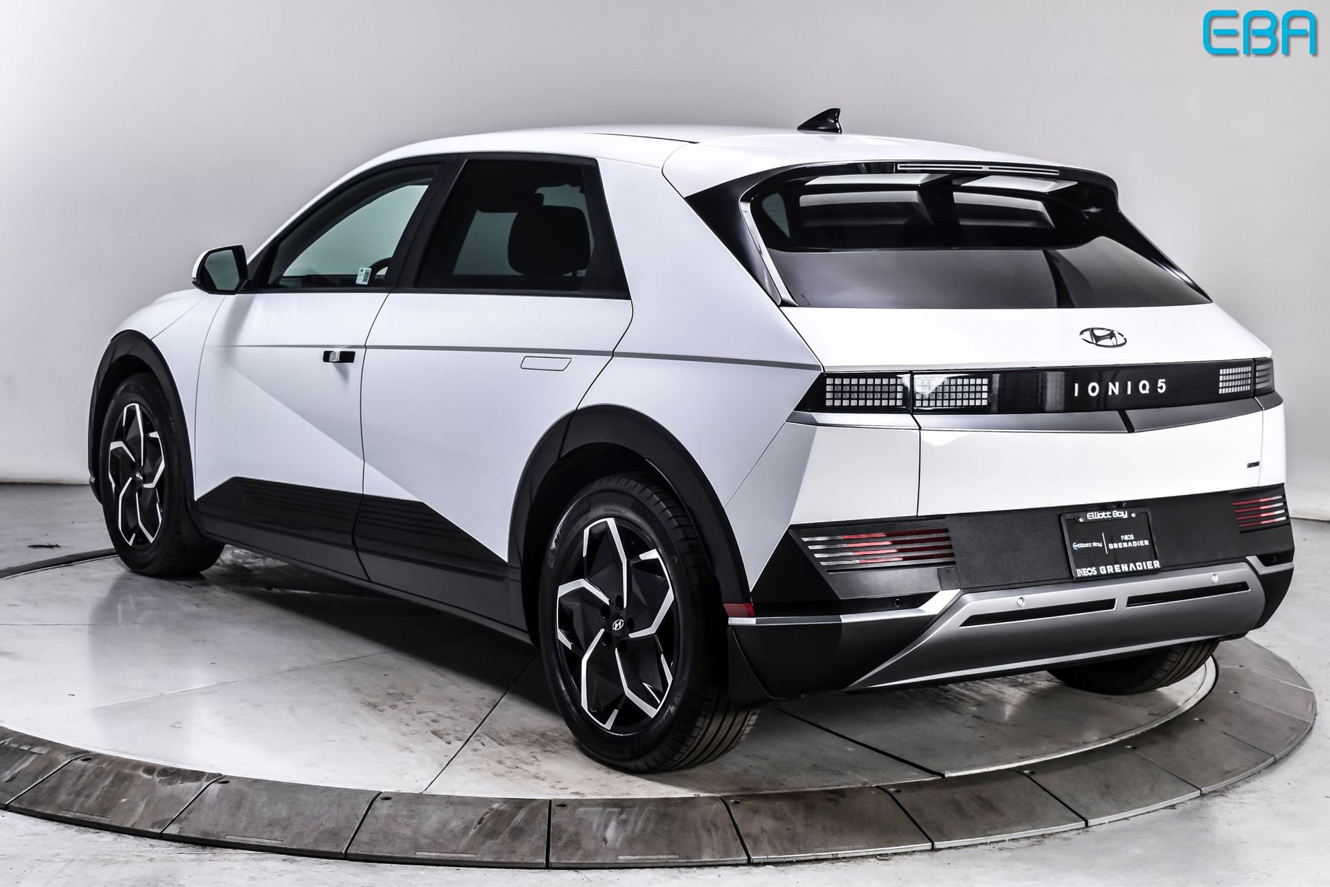 Used 2024 Hyundai Ioniq 5 SEL image 4