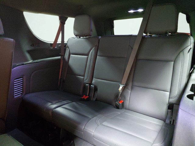 Certified 2025 Chevrolet Suburban Z71 AWD/4WD image 21