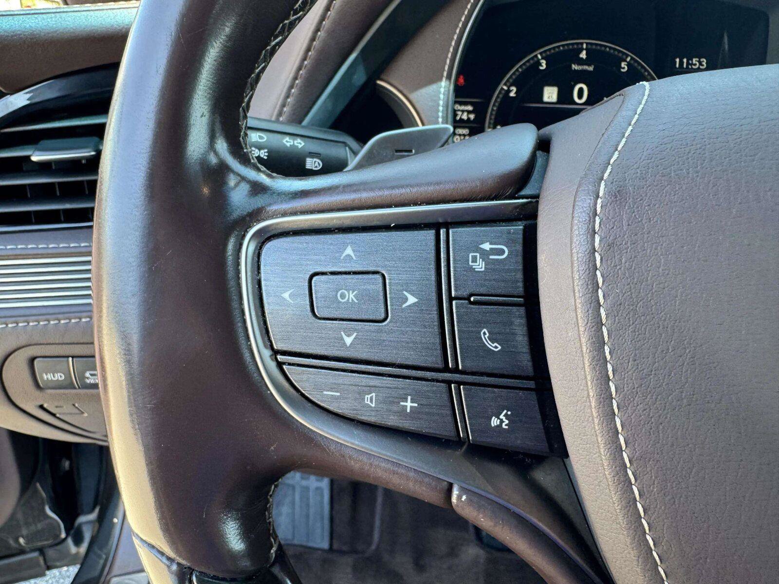 Used 2018 Lexus LS 500 AWD w/ Luxury Package image 25