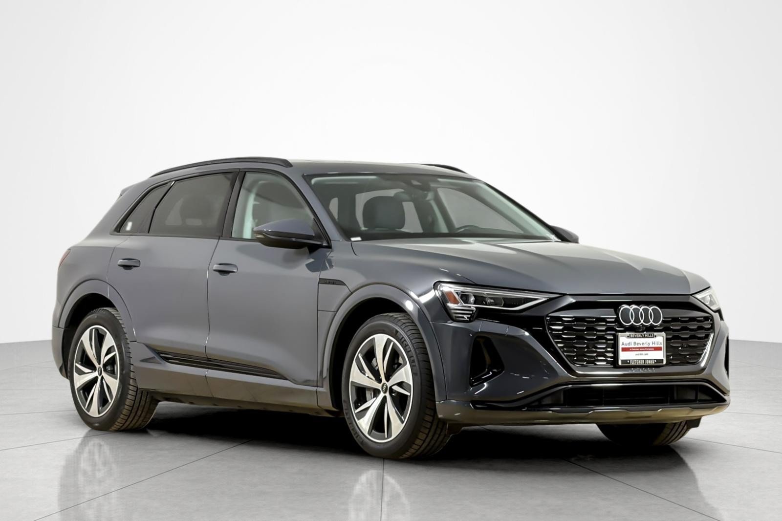 Used 2024 Audi Q8 e-tron Premium AWD/4WD image 7
