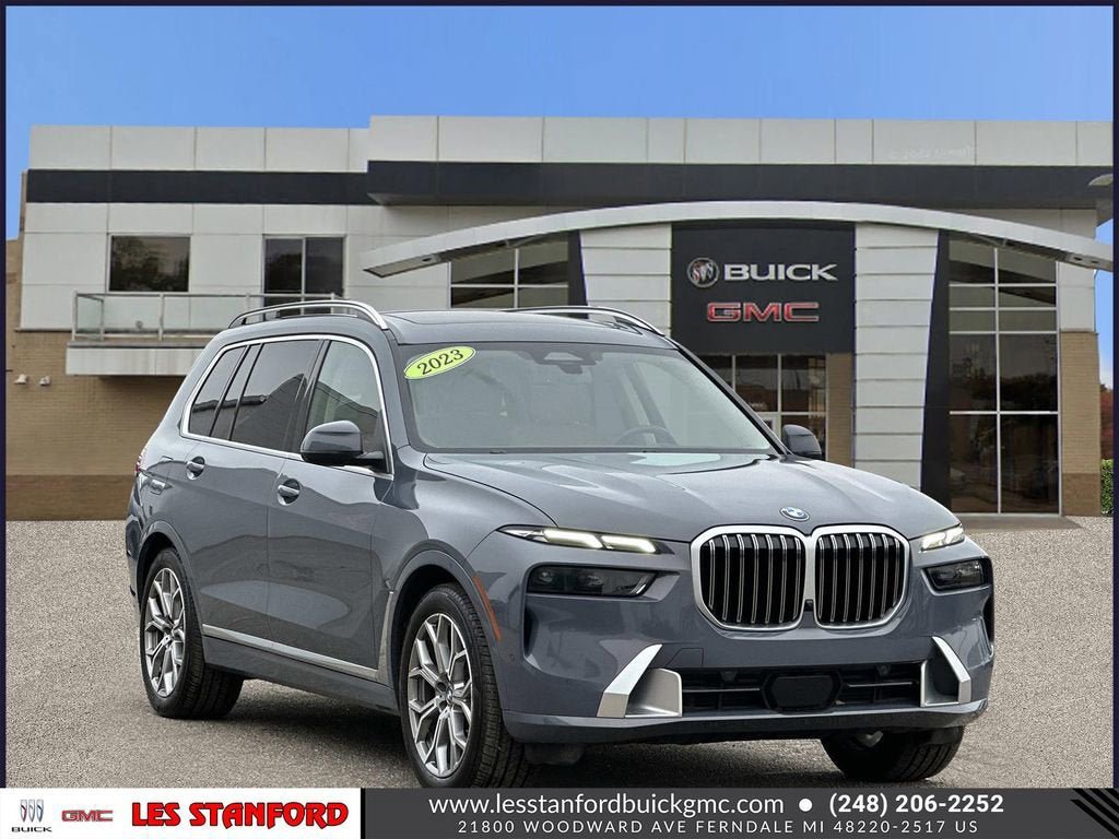 Used 2023 BMW X7 xDrive40i w/ Executive Package image 8