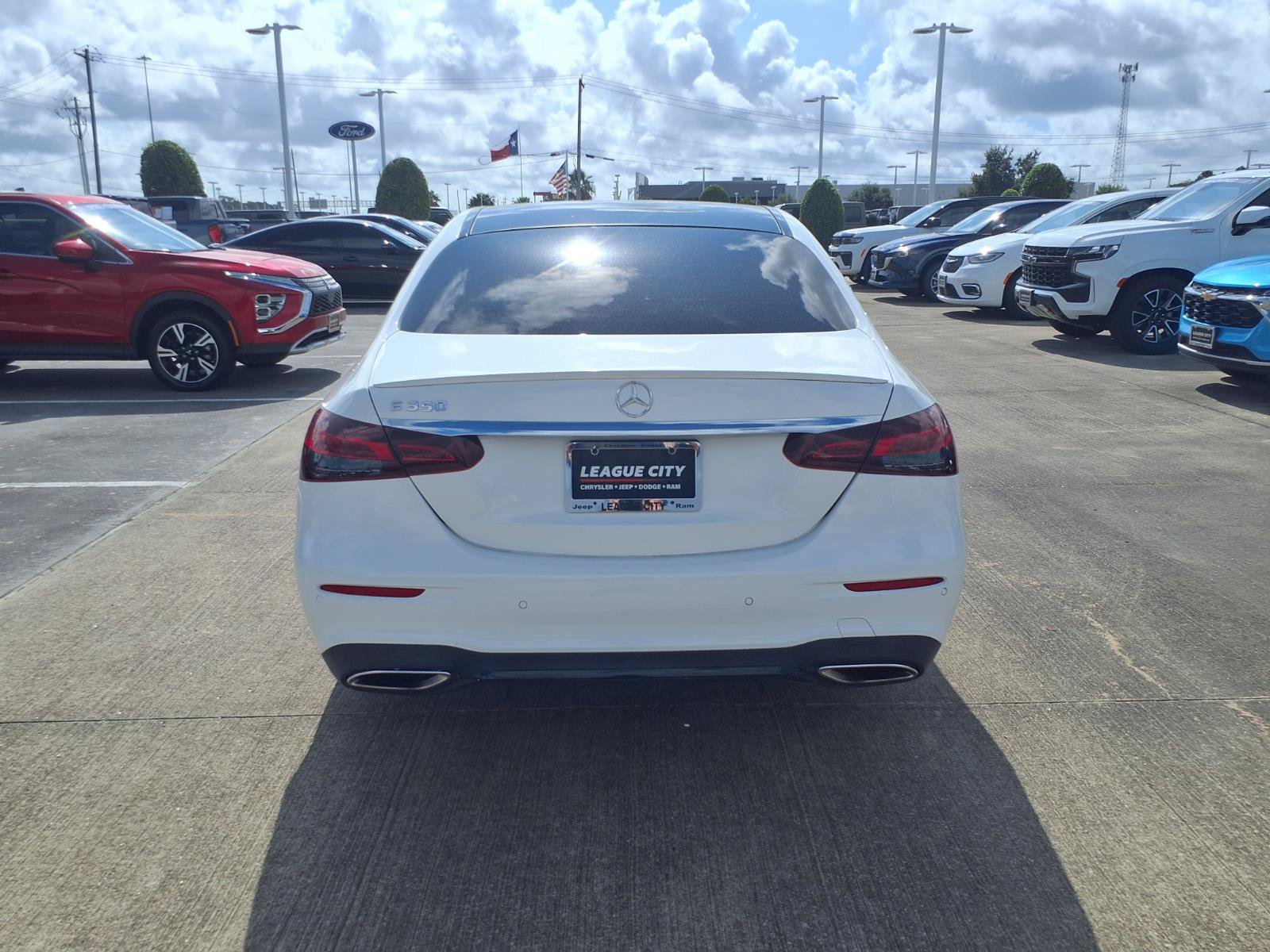 Used 2023 Mercedes-Benz E 350 Sedan image 6